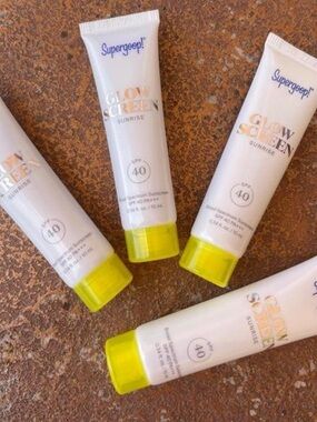 Supergoop! Glowscreen SPF 40 sunscreen / comes with 4 travel size/ 40 ml total